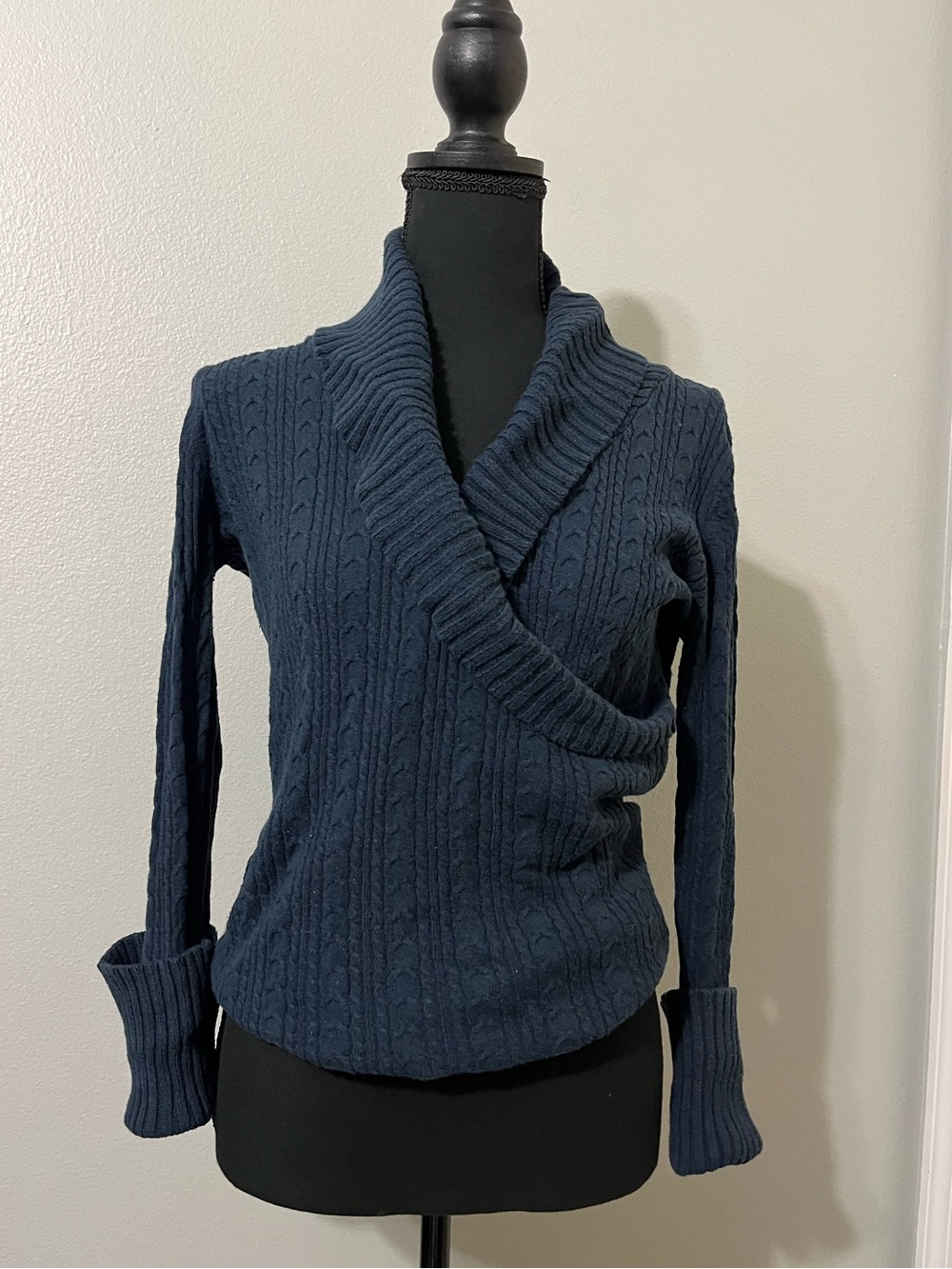 BCBGMAXAZRIA Navy Blue Shawl Collar Sweater. Pre-Owned Condition-Fair